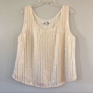 Forever 21 Beige sleeveless blouse. Sz Medium.